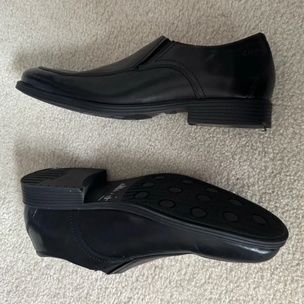 Clarks Whiddon Black Leather Slip-On Loafer Step Comfort Dress Shoes Men’s 12